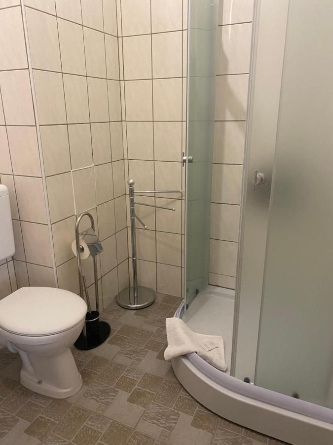 Pension Chevermeto Chemnitz Bagian luar foto