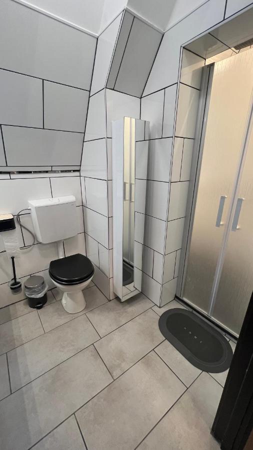 Pension Chevermeto Chemnitz Bagian luar foto
