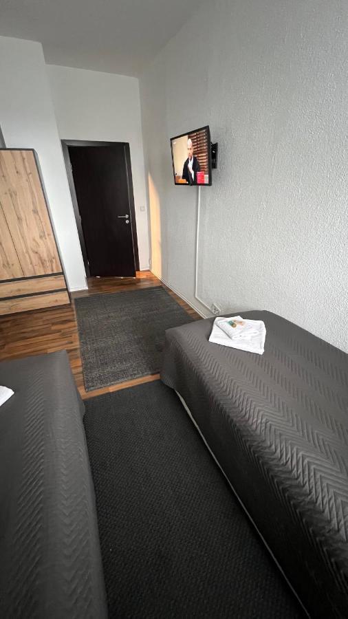 Pension Chevermeto Chemnitz Bagian luar foto