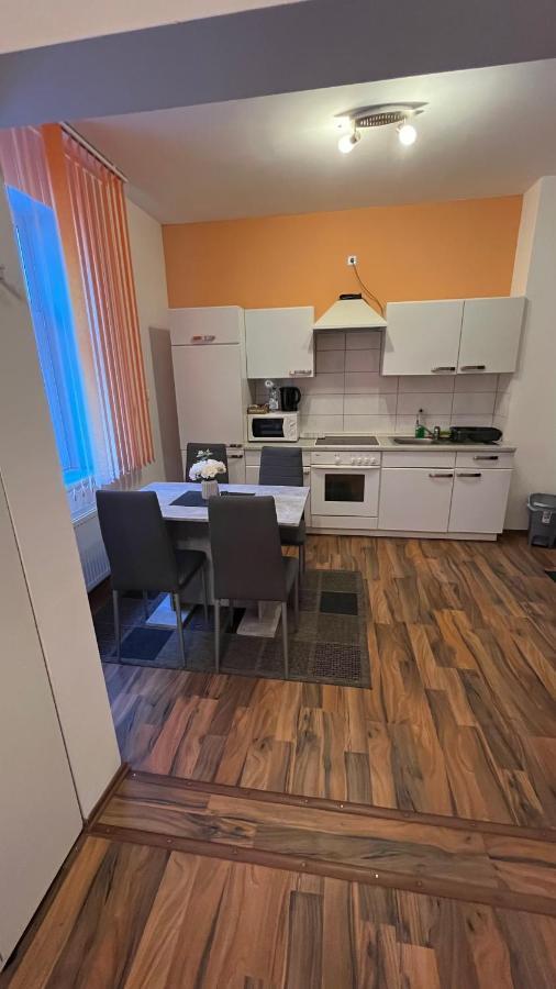 Pension Chevermeto Chemnitz Bagian luar foto