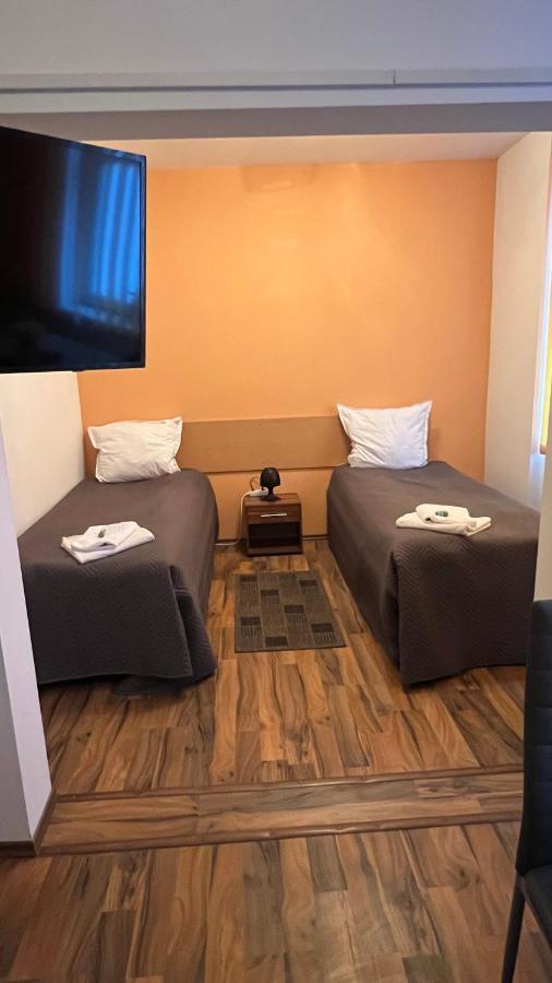 Pension Chevermeto Chemnitz Bagian luar foto